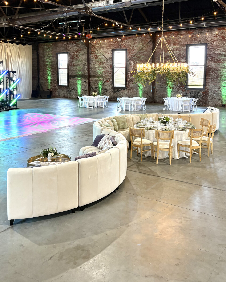 Gallery image for Endless Banquette