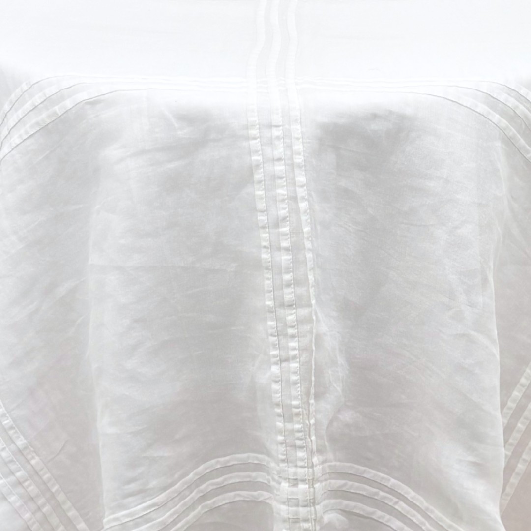 Gallery image for White Pleat