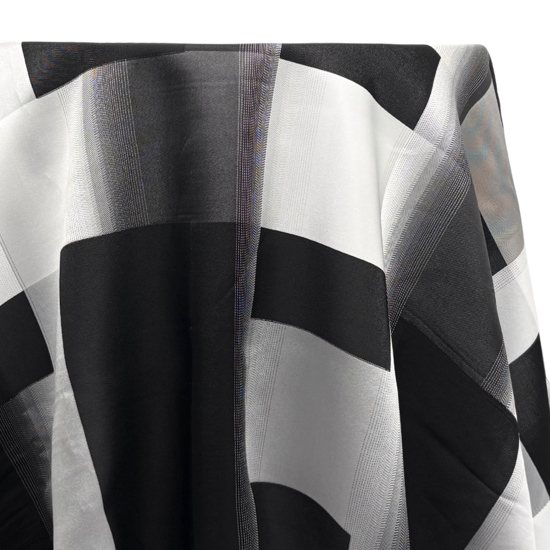 Gallery image for Labyrinth Black & White